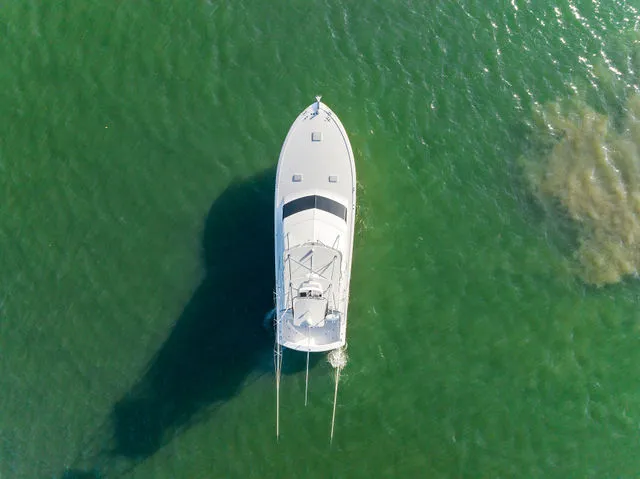 Slide: The Image of Hatteras 54 Convertible 2003 - 70