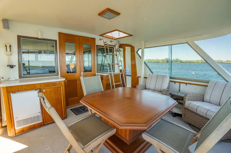 Slide: The Image of Hatteras 53 Motor Yacht 1985 - 5930448