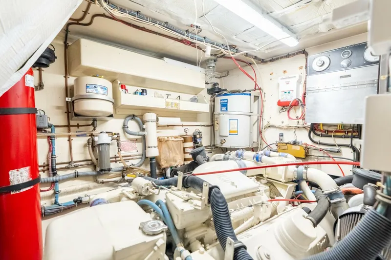 Slide: The Image of Hatteras 53 Motor Yacht 1985 - 5930485