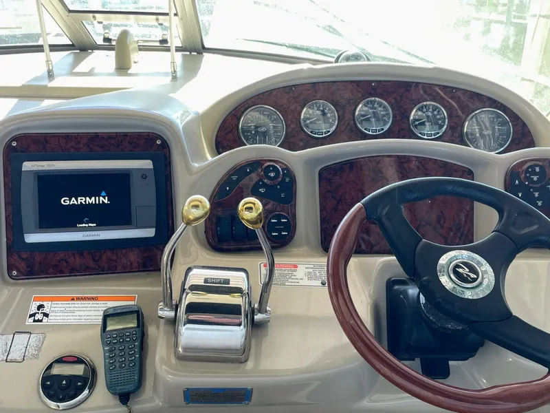 Slide: The Image of Sea Ray 320 Sundancer 2006 - 5892689