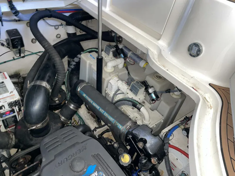 Slide: The Image of Sea Ray 320 Sundancer 2006 - 5892710