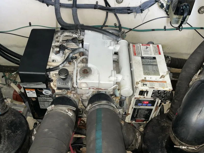 Slide: The Image of Sea Ray 320 Sundancer 2006 - 5892715