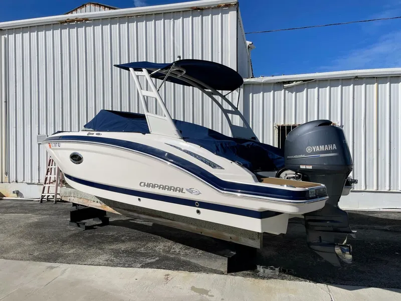 Slide: The Image of Chaparral 210 Suncoast 2016 - 5893299