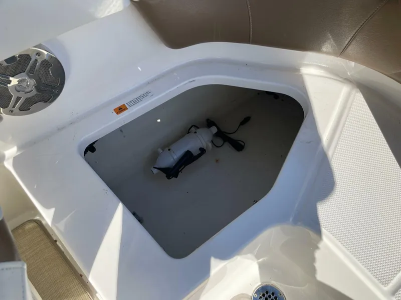 Slide: The Image of Chaparral 210 Suncoast 2016 - 5893366