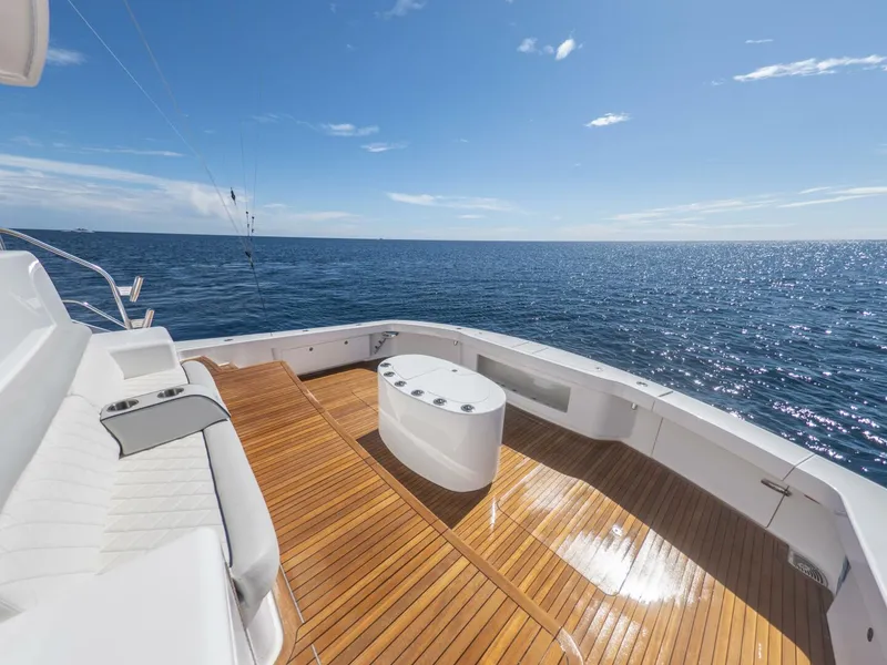 Slide: The Image of Viking 92 Skybridge 2021 - 5899154