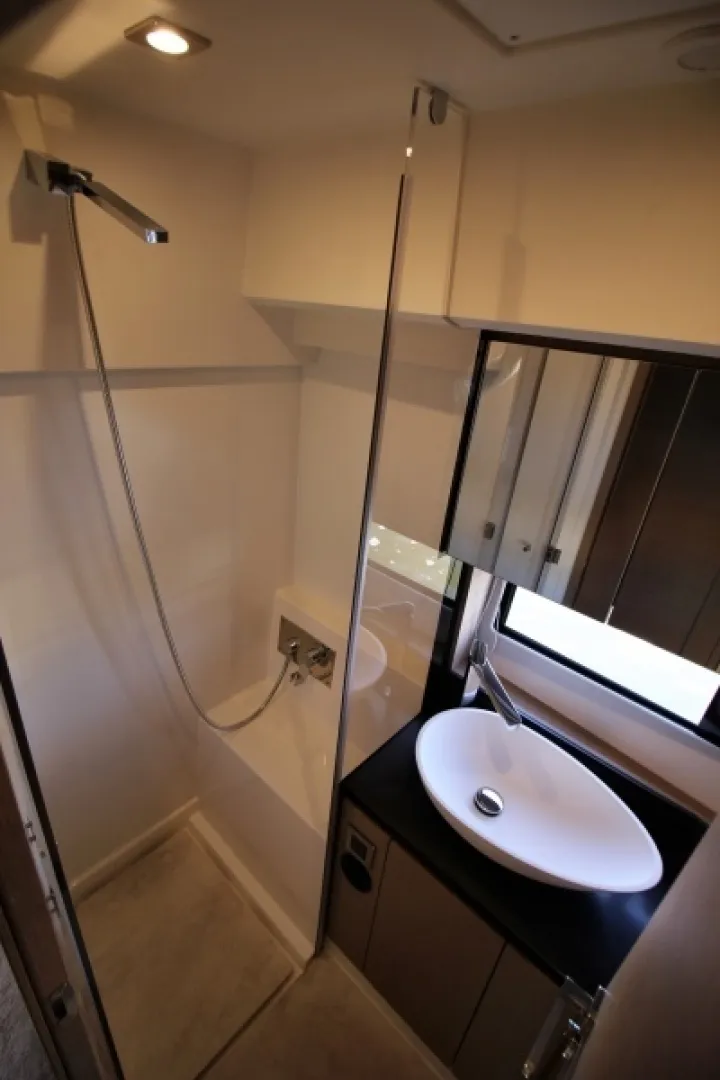 Slide: The Image of 2018 Prestige 460 S - 5893013