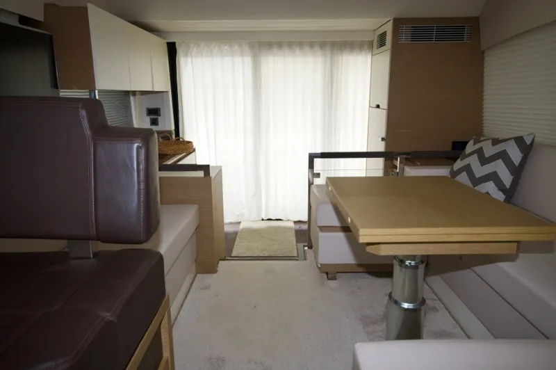 Slide: The Image of 2018 Prestige 460 S Salon - 5892999