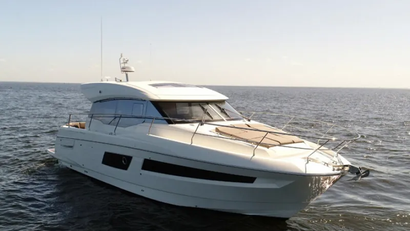 The Image of 2018 Prestige 460 S - 6613610
