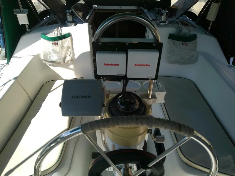 Slide: The Image of Hunter 30T 1991 - 5896465