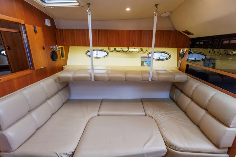 Slide: The Image of Tiara 3500 Open 2001 - 5893078