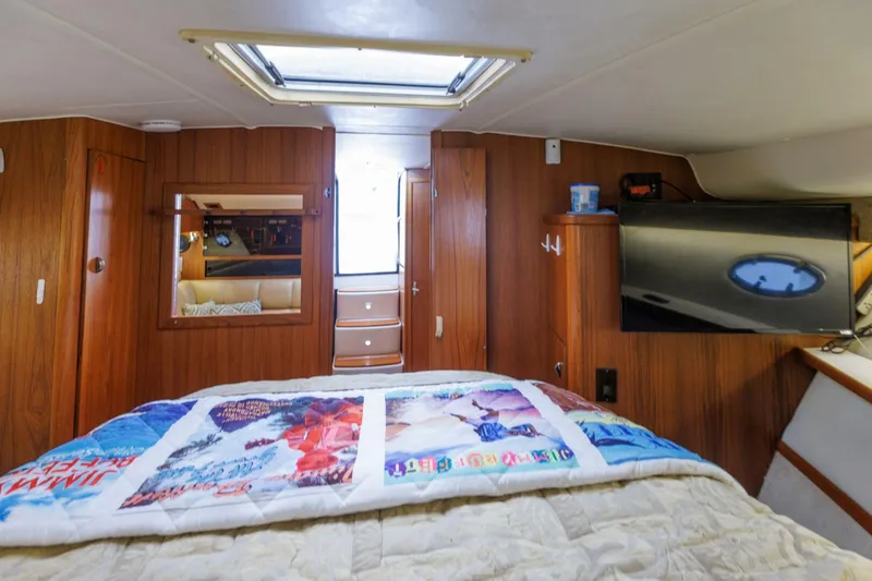 Slide: The Image of Tiara 3500 Open 2001 - 5893083