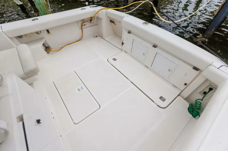 Slide: The Image of Tiara 3500 Open 2001 - 5893268