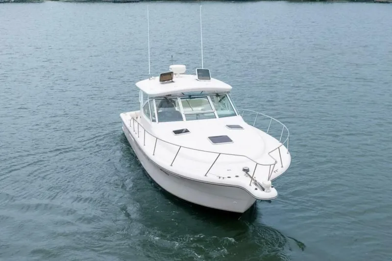 Slide: The Image of Tiara 3500 Open 2001 - 5893246