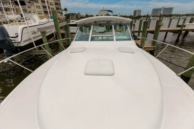 Slide: The Image of Tiara 3500 Open 2001 - 5893273