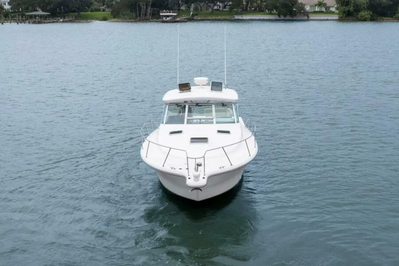 Slide: The Image of Tiara 3500 Open 2001 - 5893247