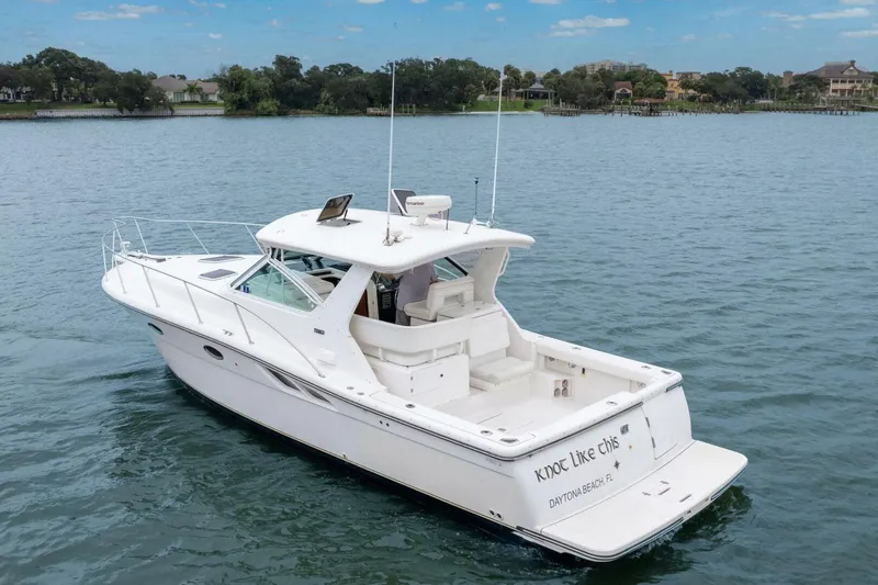 Slide: The Image of Tiara 3500 Open 2001 - 5893109