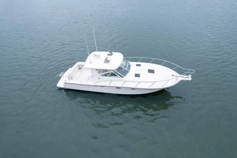 Slide: The Image of Tiara 3500 Open 2001 - 5893113