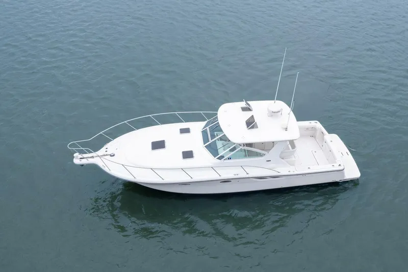 Slide: The Image of Tiara 3500 Open 2001 - 5893114