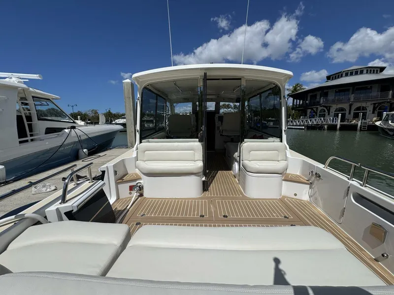 Slide: The Image of MJM 43z 2021 - 5979936