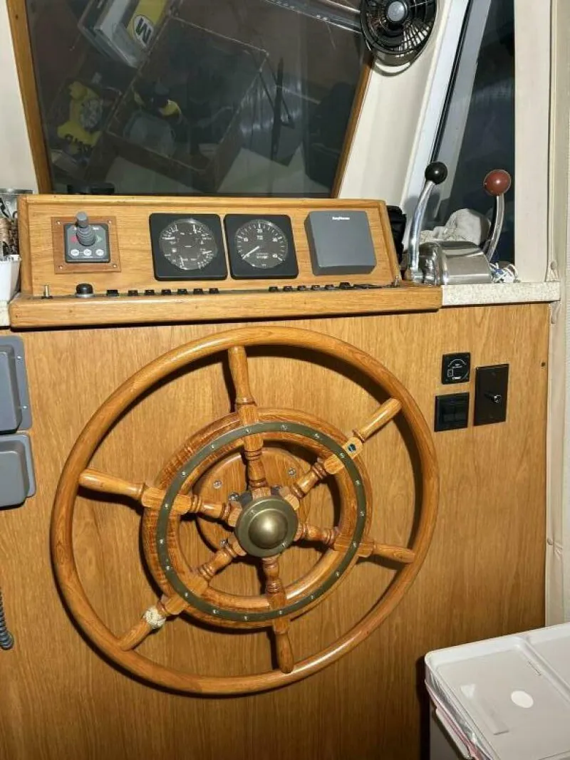 Slide: The Image of Mainship 350 1999 - 5900334