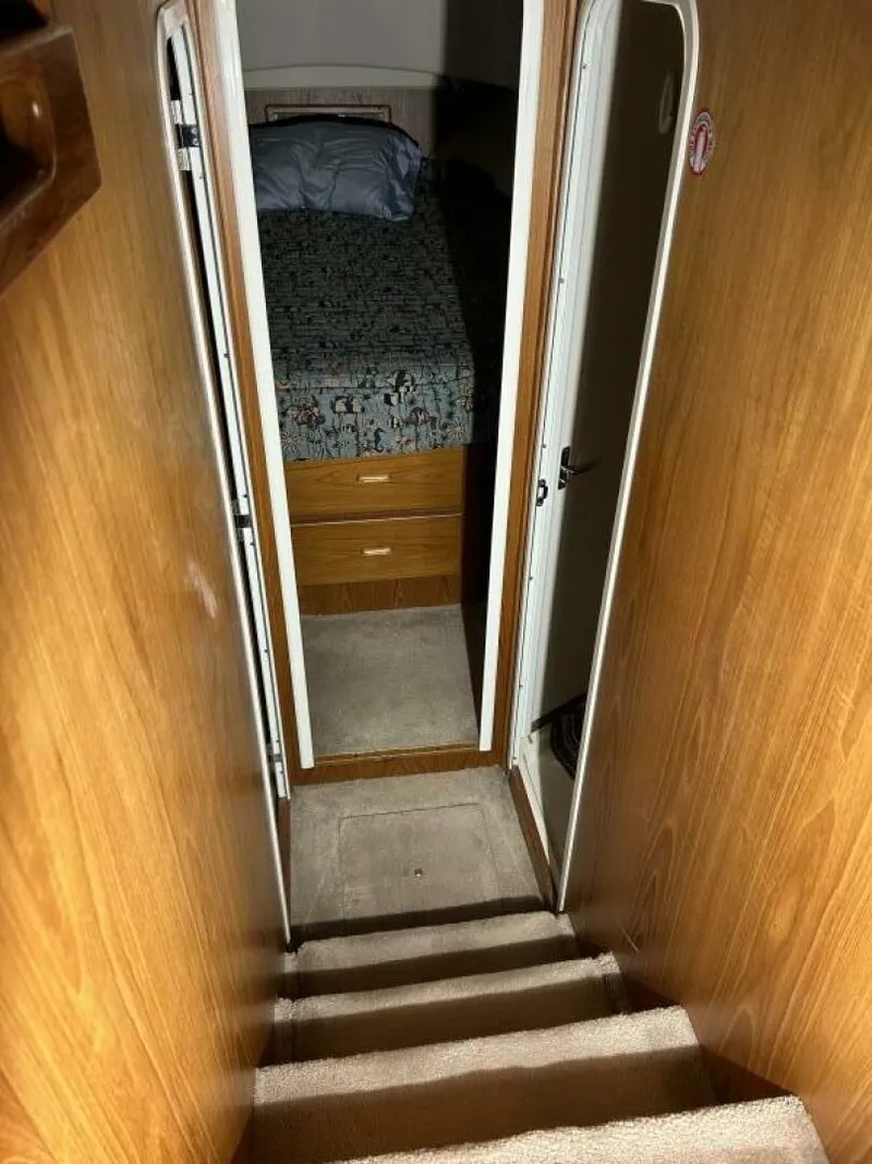 Slide: The Image of Mainship 350 1999 - 5897688