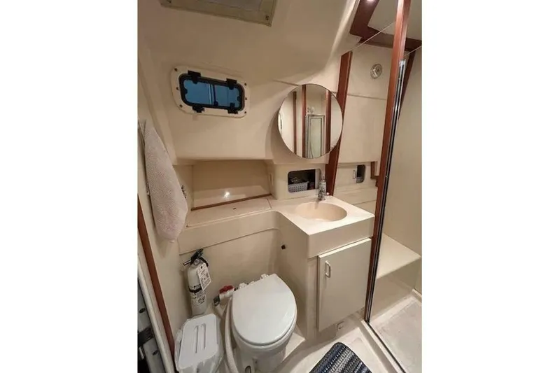 Slide: The Image of Mainship 350 1999 - 5893426