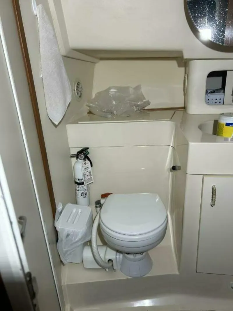 Slide: The Image of Mainship 350 1999 - 5900331