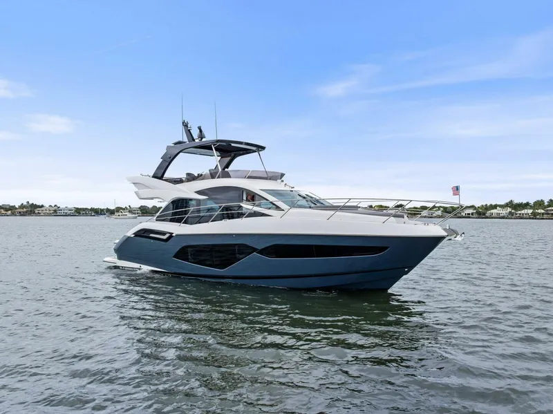 Slide: The Image of Sunseeker 55 Manhattan 2025 - 5900071