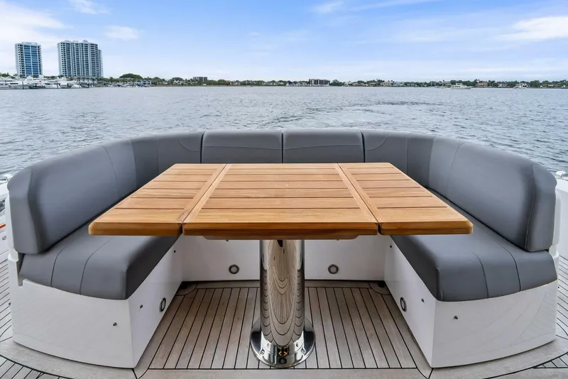 Slide: The Image of Sunseeker 55 Manhattan 2025 - 5900083