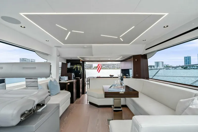 Slide: The Image of Sunseeker 55 Manhattan 2025 - 5900109