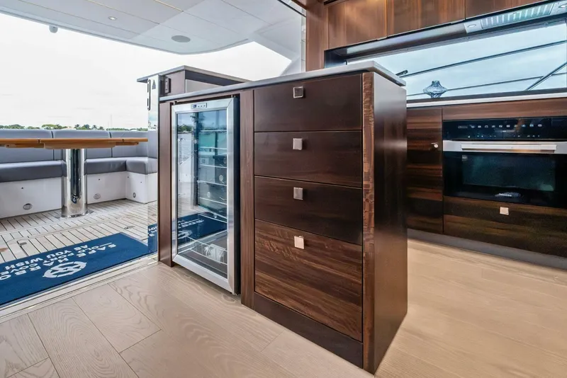 Slide: The Image of Sunseeker 55 Manhattan 2025 - 5900115