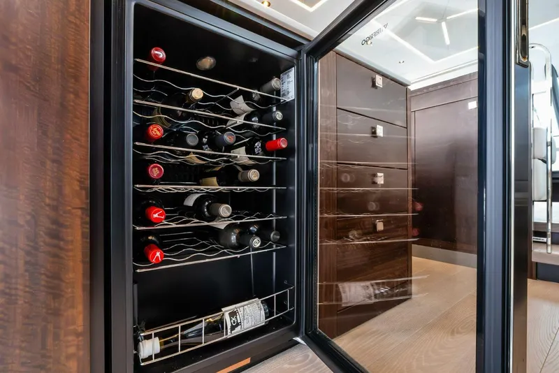 Slide: The Image of Sunseeker 55 Manhattan 2025 - 5900116