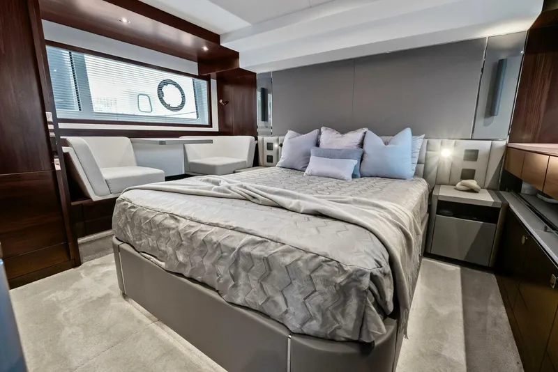 Slide: The Image of Sunseeker 55 Manhattan 2025 - 5900121