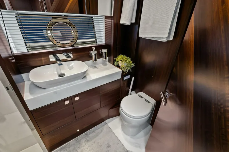 Slide: The Image of Sunseeker 55 Manhattan 2025 - 5900131