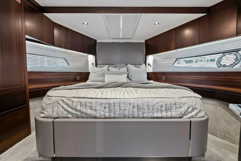 Slide: The Image of Sunseeker 55 Manhattan 2025 - 5900139