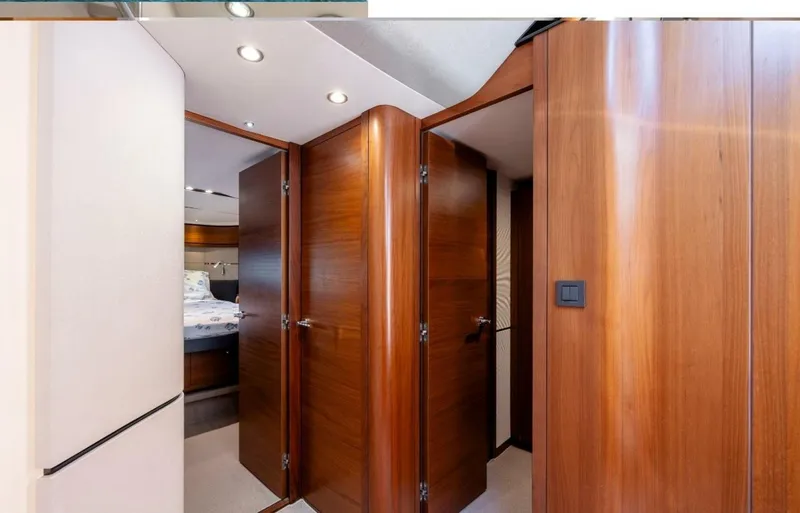 Slide: The Image of Princess S65 2017 - 5893451