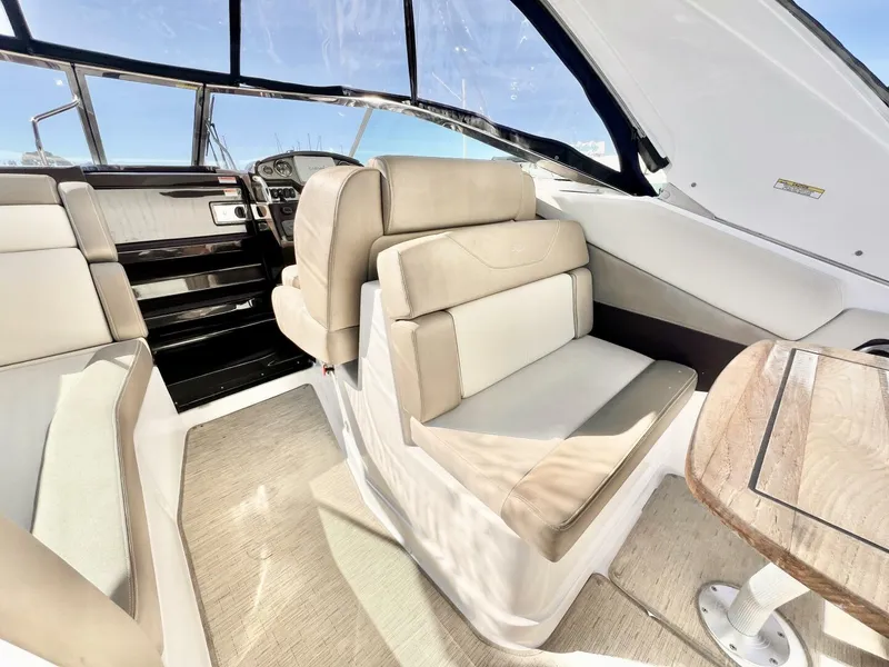 Slide: The Image of Regal 28 Express 2015 - 5893477