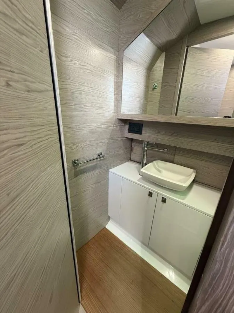 Slide: The Image of Sacs Rebel 47 2024 - 5893761