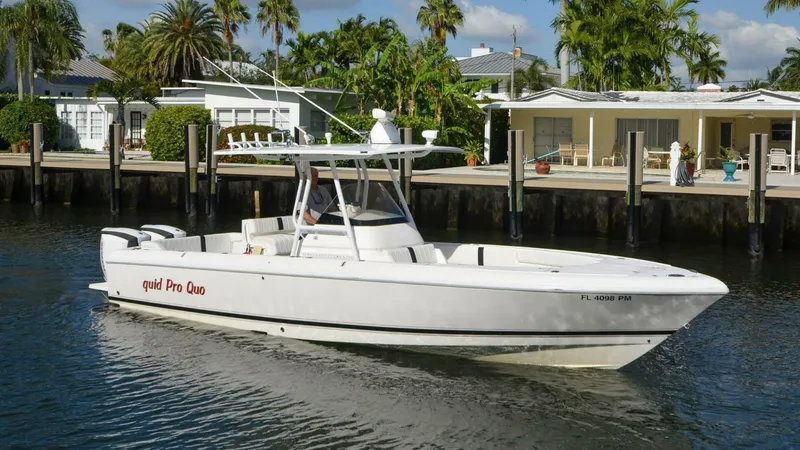 The Image of Intrepid 300 Center Console 2013 - 5939797