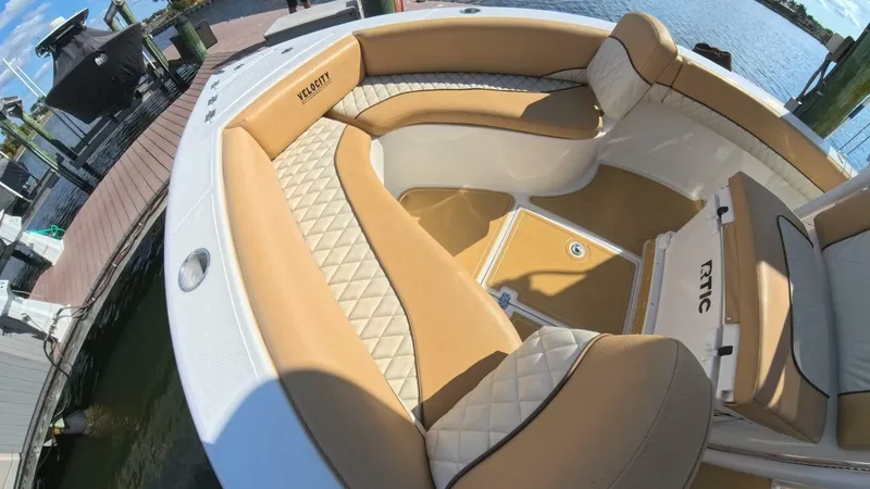 Slide: The Image of Velocity 262 CC 2020 - 5905540