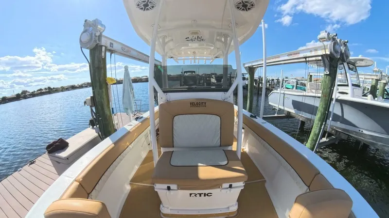 Slide: The Image of Velocity 262 CC 2020 - 5905390