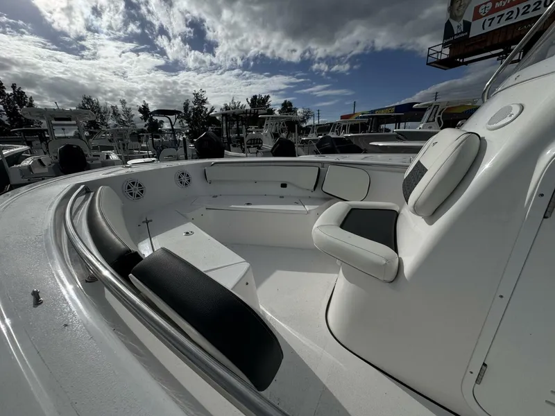 Slide: The Image of Tidewater 198 CC Adventure 2026 - 5894726