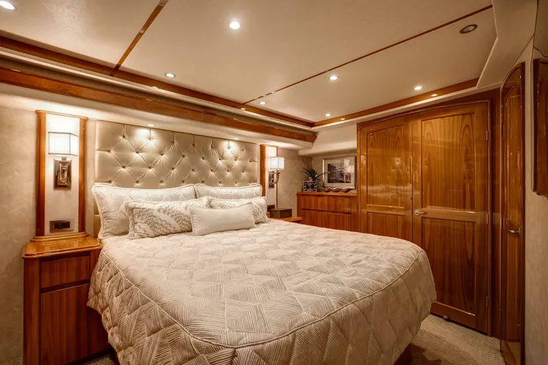 Slide: The Image of Viking 70 Convertible - Stateroom, walkaround berth 2015 Viking 70 Convertible - Pipe Dreamer - 7651011
