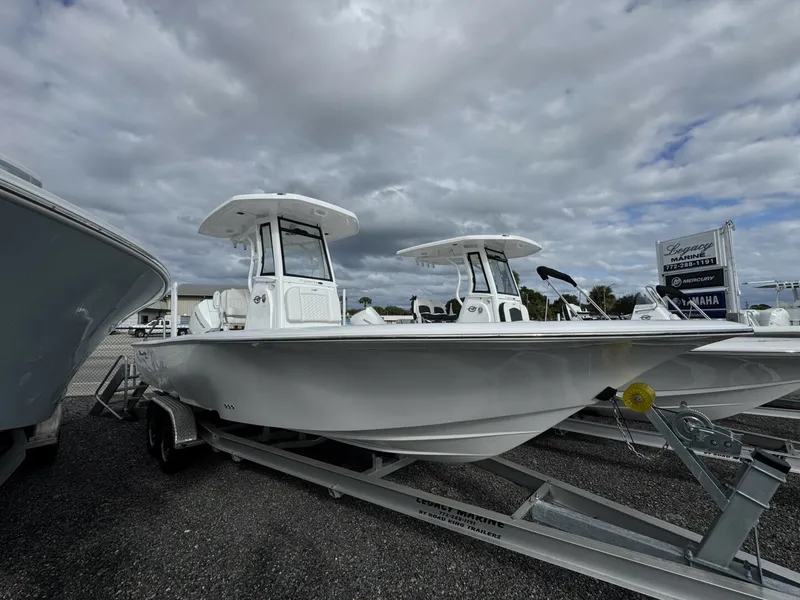 The Image of Tidewater 2500 Carolina Bay 2026 - 5894745