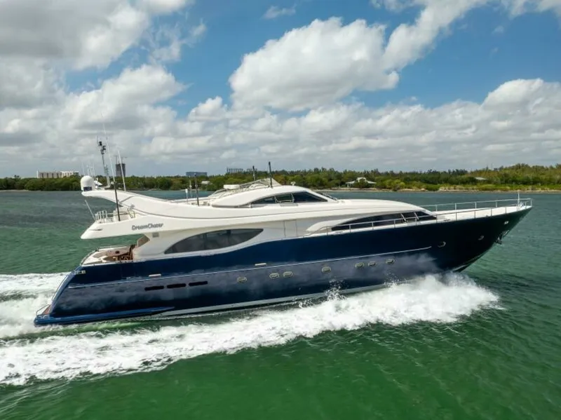 Slide: The Image of 2001 Ferretti 94 Raised Pilothouse - Dreamchaser - Profile 2001 Ferretti 94 Raised Pilothouse - Dreamchaser - 7650306