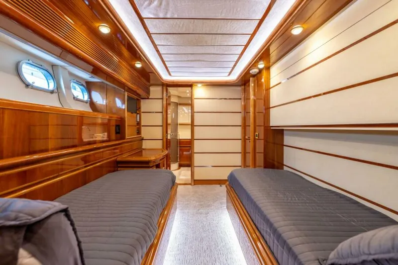 Slide: The Image of 2001 Ferretti 94 Raised Pilothouse - Dreamchaser -Guest Stateroom 2001 Ferretti 94 Raised Pilothouse - Dreamchaser - 5895234