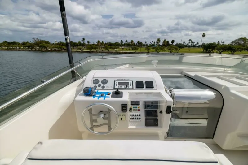 Slide: The Image of 2001 Ferretti 94 Raised Pilothouse - Dreamchaser -Flybridge 2001 Ferretti 94 Raised Pilothouse - Dreamchaser - 7650289