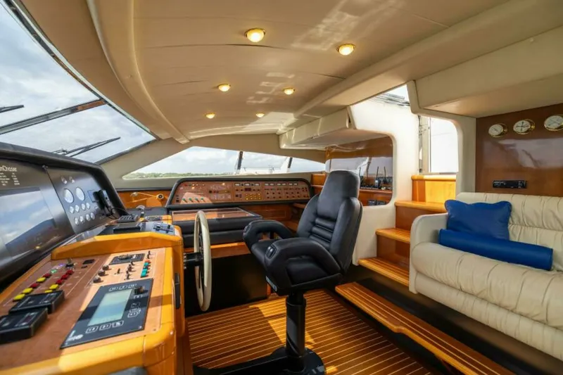 Slide: The Image of 2001 Ferretti 94 Raised Pilothouse - Dreamchaser -Raised Pilothouse 2001 Ferretti 94 Raised Pilothouse - Dreamchaser - 7650285