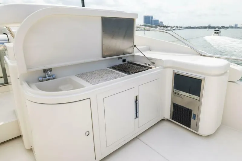 Slide: The Image of 2001 Ferretti 94 Raised Pilothouse - Dreamchaser -Flybridge 2001 Ferretti 94 Raised Pilothouse - Dreamchaser - 5895251