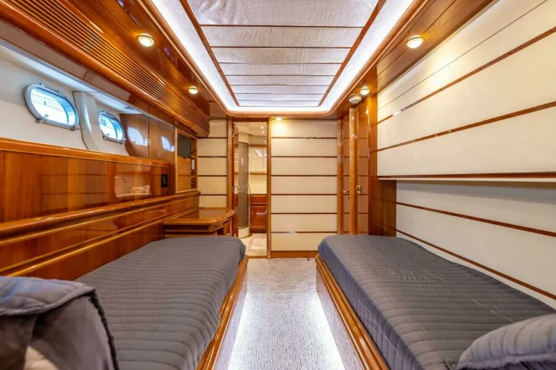 Slide: The Image of 2001 Ferretti 94 Raised Pilothouse - Dreamchaser -Guest Stateroom 2001 Ferretti 94 Raised Pilothouse - Dreamchaser - 7650276